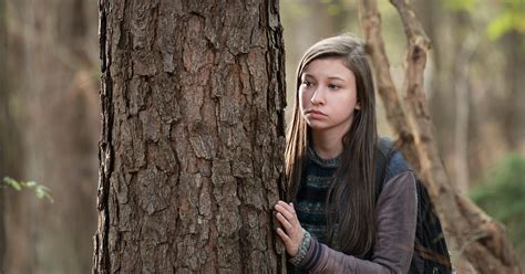 Exclusive: Katelyn Nacon on Enid in the TWD, Covid, Acting & More